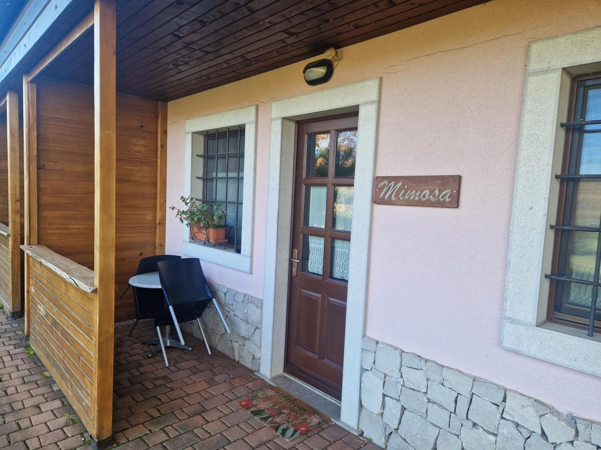 Bajta Fattoria Carsica Baita Exterior foto